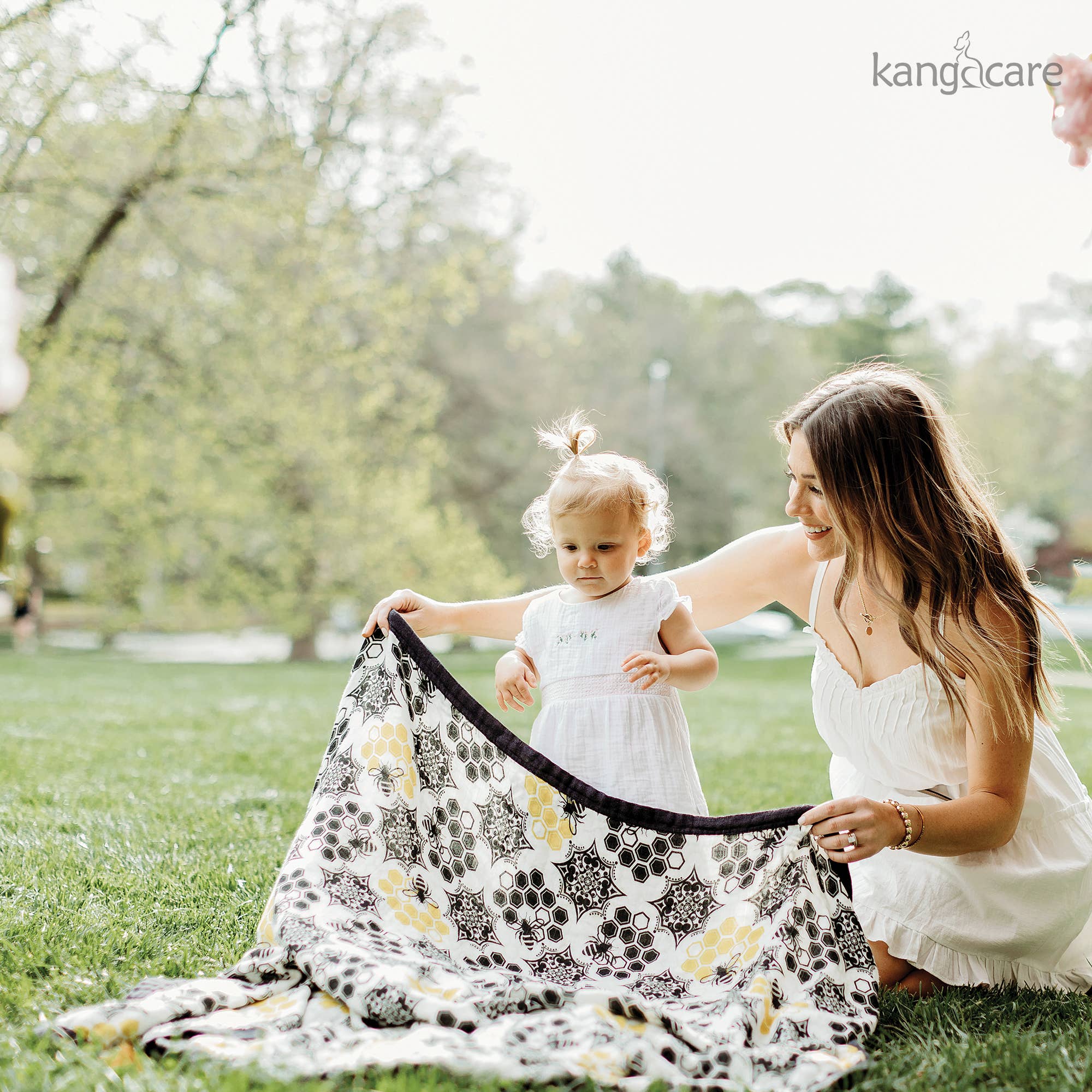 Kanga Care Serene Reversible Blanket: Unity / Baby